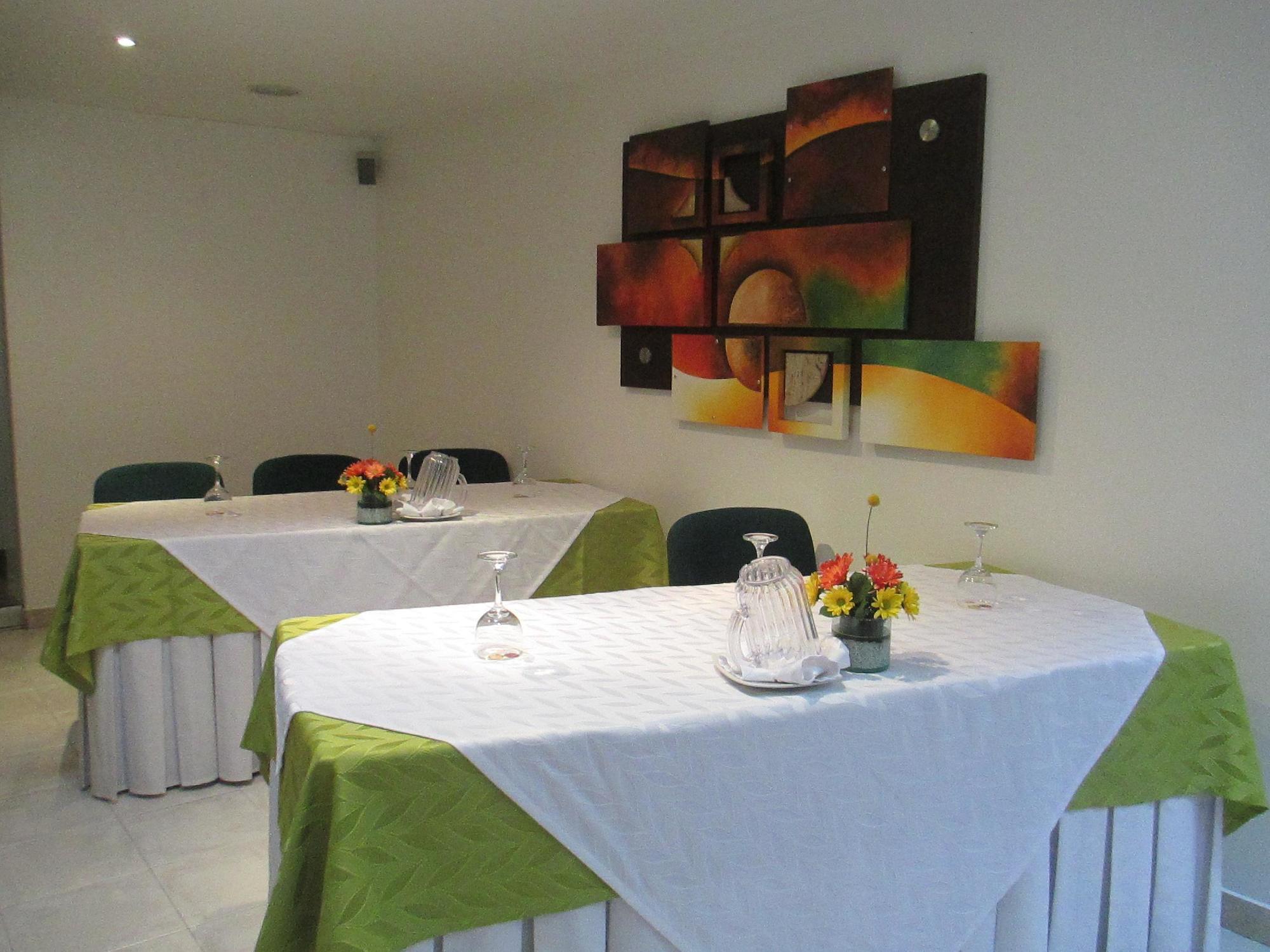 Hotel Platinum Suite Bogotá Exteriör bild