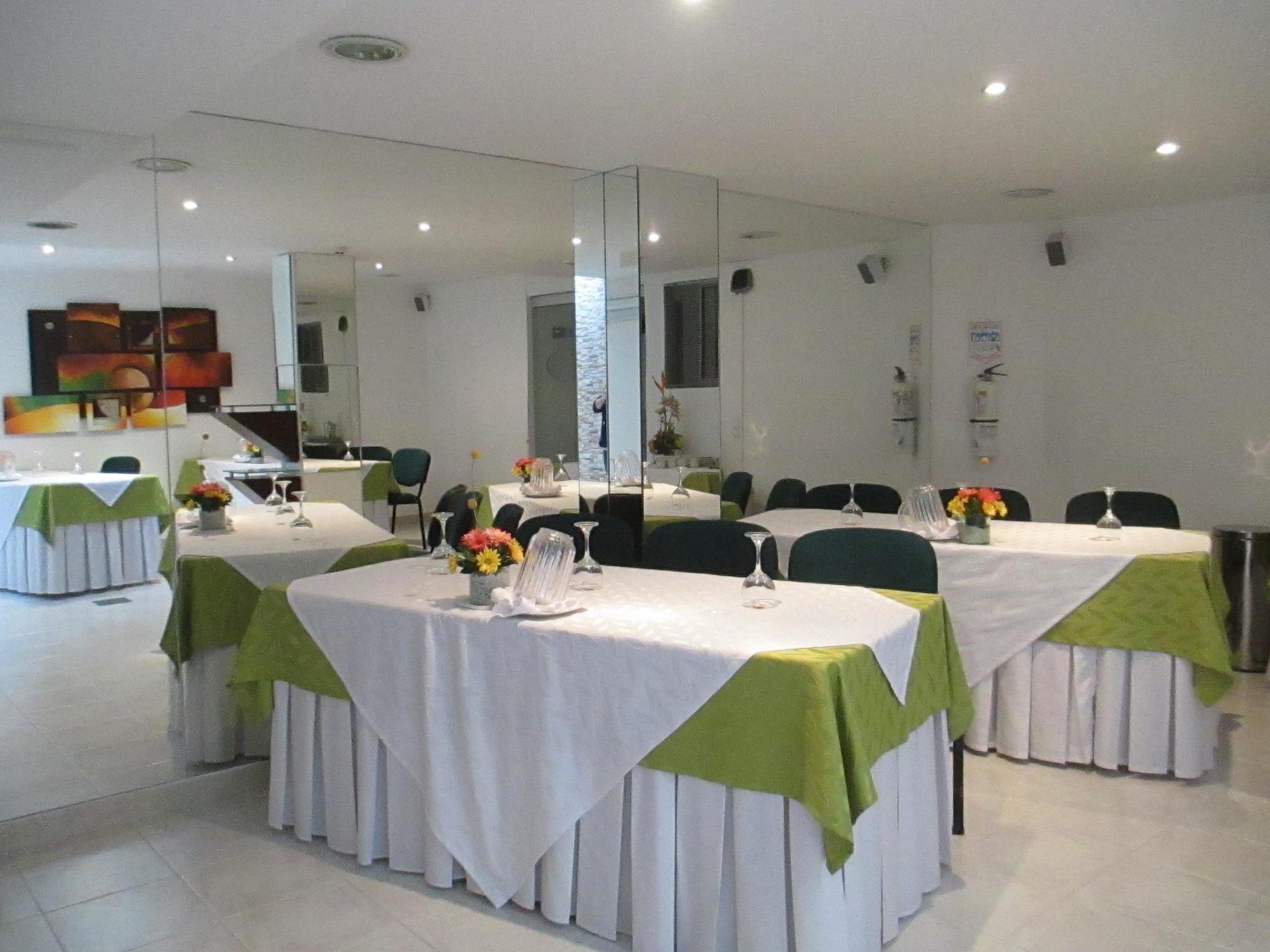 Hotel Platinum Suite Bogotá Exteriör bild