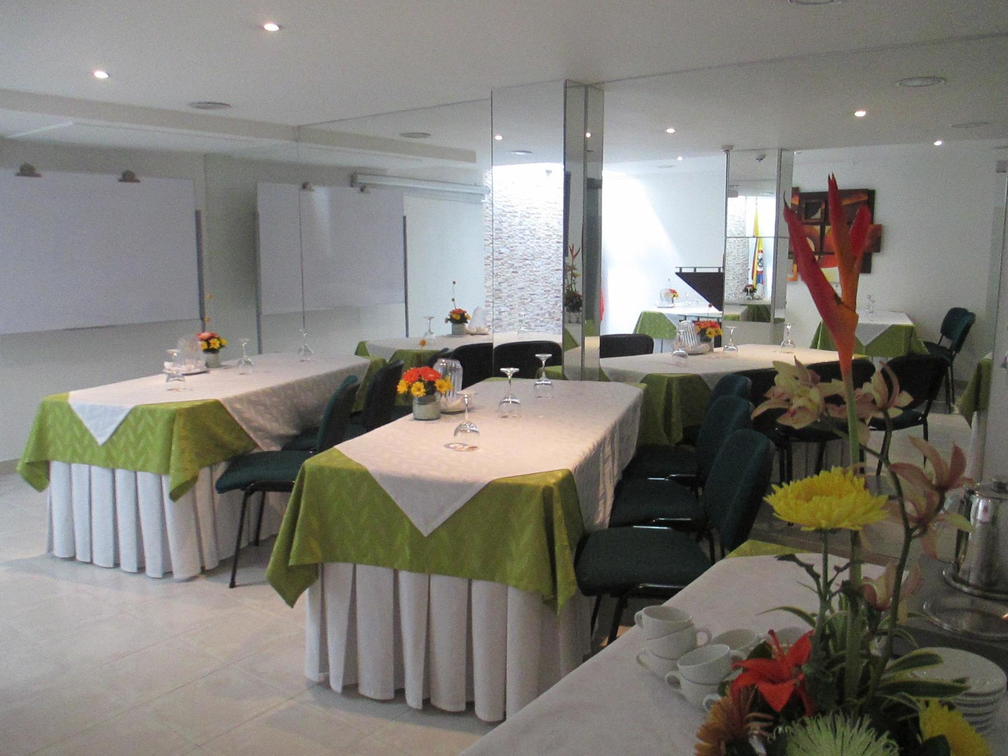 Hotel Platinum Suite Bogotá Exteriör bild